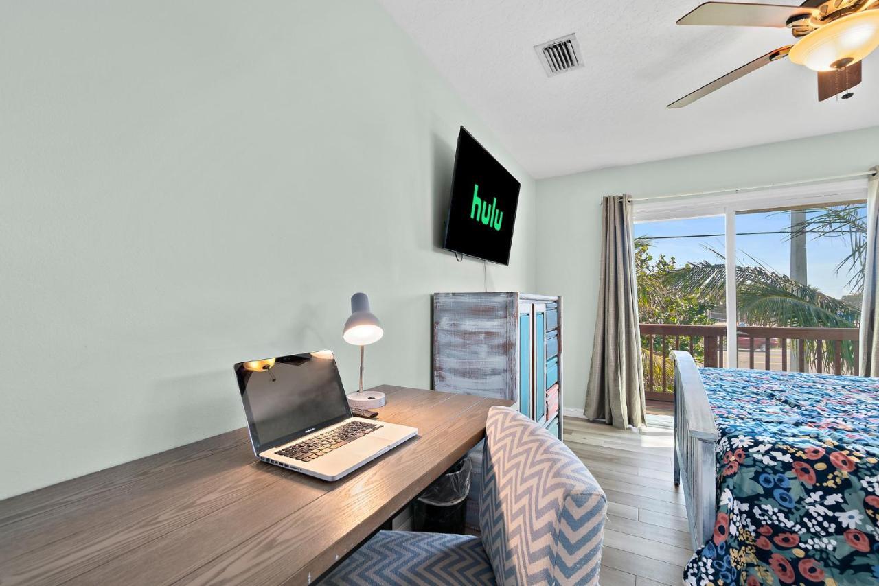 Beachside Serenity Escape - Private 3Br And 2Ba, Dog Friendly Duplex Oasis, Steps To Shore! 墨尔本 外观 照片