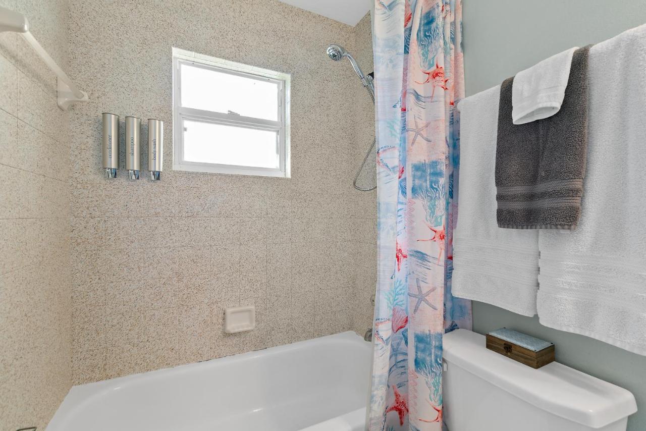 Beachside Serenity Escape - Private 3Br And 2Ba, Dog Friendly Duplex Oasis, Steps To Shore! 墨尔本 外观 照片